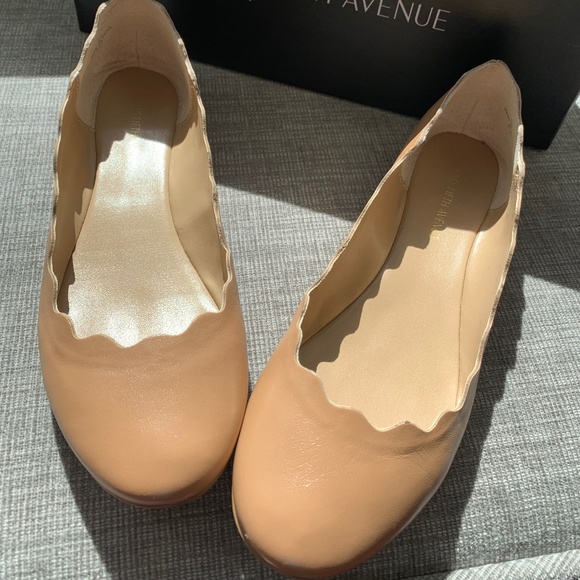 Saks Fifth Avenue Shoes - Saks Fifth Avenue iza Nude Leather Rounded Toe Ballerina Flats size 6